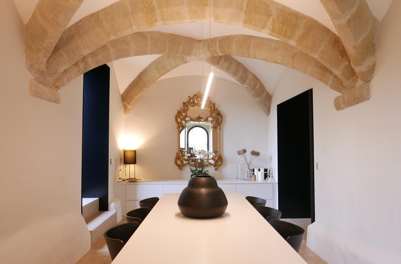 Tour Sarrazine De Montaren B&B 외부 사진