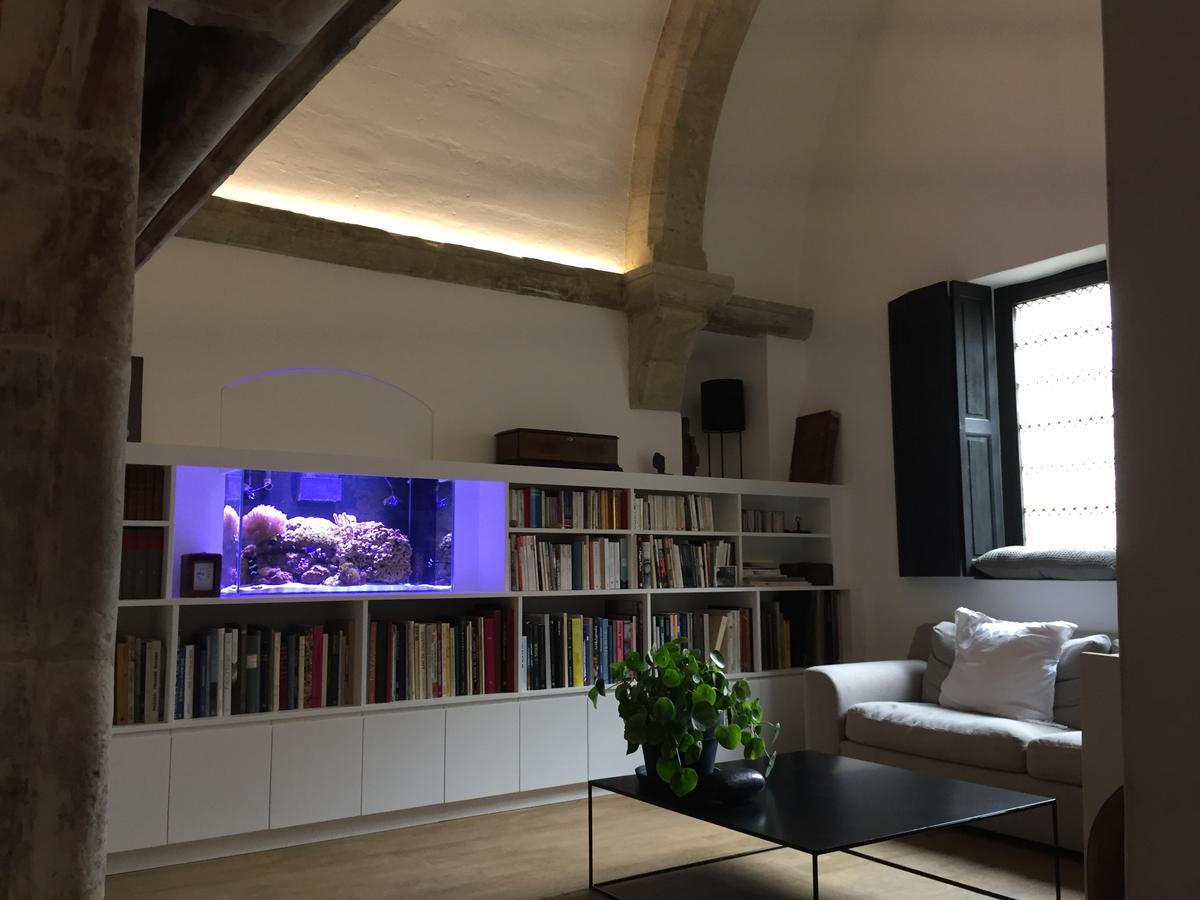 Tour Sarrazine De Montaren B&B 외부 사진